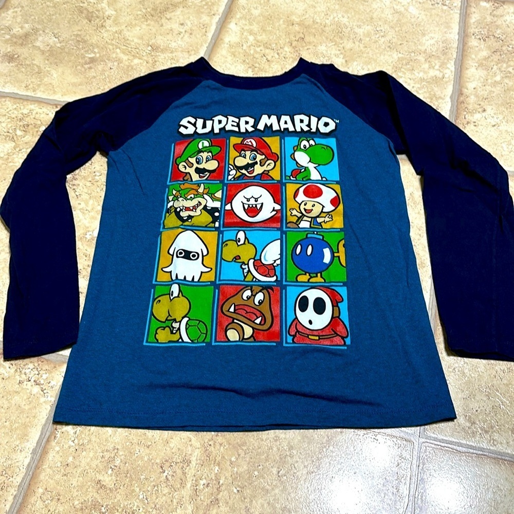 Super Mario Teen Long Sleeve Tee, Sz Small